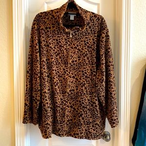 Liz & Me Sport animal print velour zip front jack